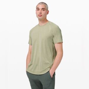 Lululemon Drysense Short Sleeve size L